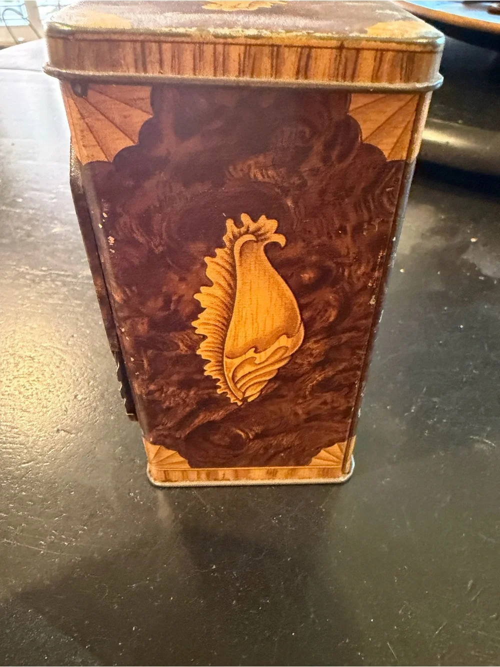 VINTAGE Lyon’s Tea “All the Year around” Tea/Coffee Tin with hinged lid